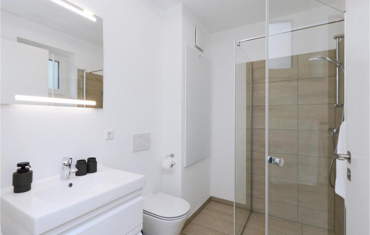 Beautiful Apartment In Lembruch-Duemmer See Buitenkant foto
